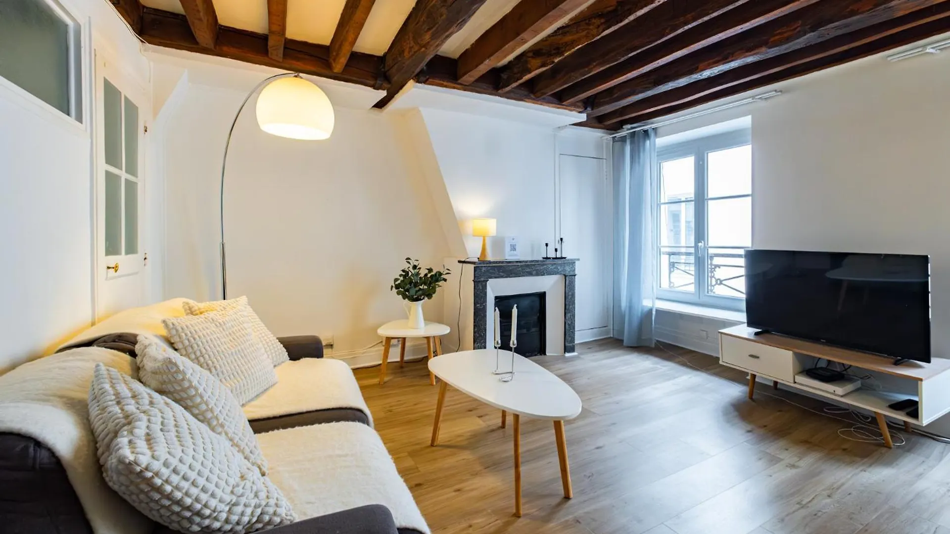 Apartment Appartement Typique Au Coeur Du Marais Paris